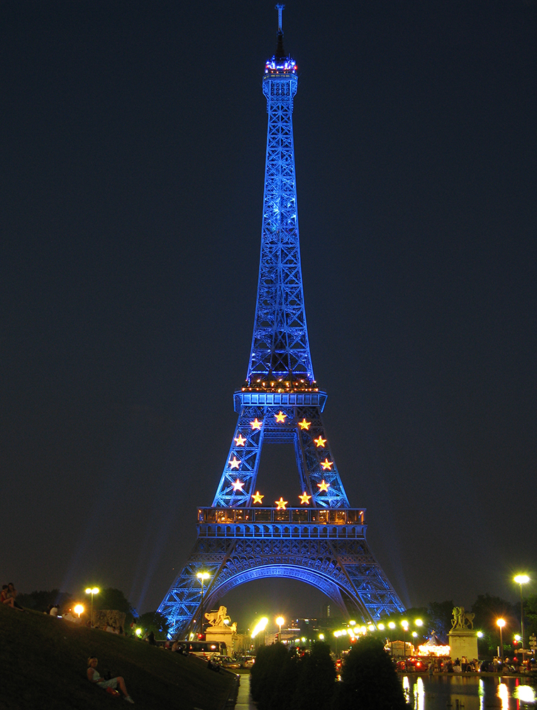 Tour Eiffel in the night in Paris